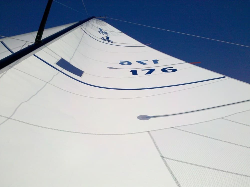 UKSailmakersJ70 AP Mainsail Cross cut photo2